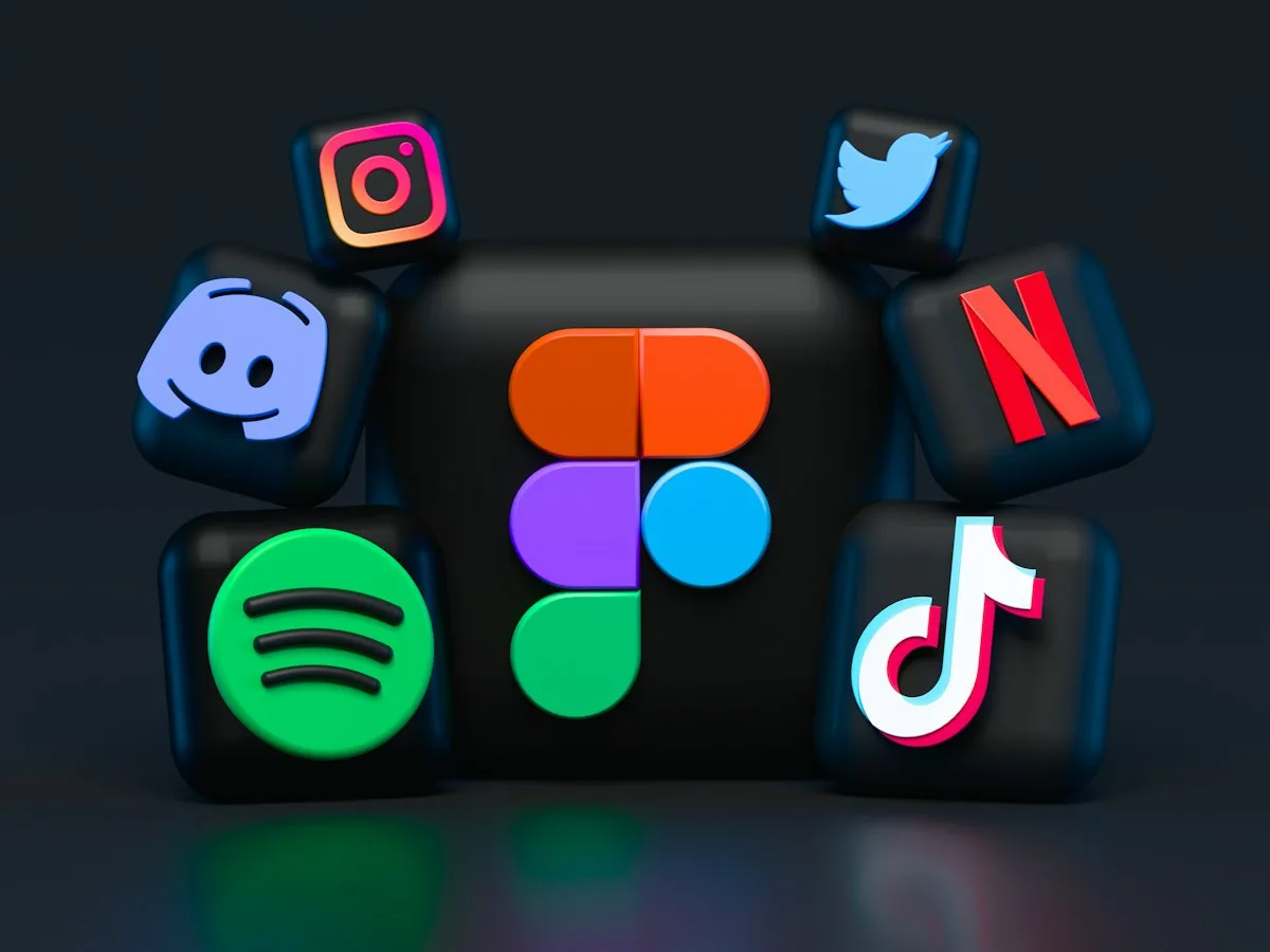 Redes sociales vs SEO para negocios locales en Málaga